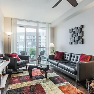 Gorgeous Downtown Oasis With Views & Parking! , Toronto Canada