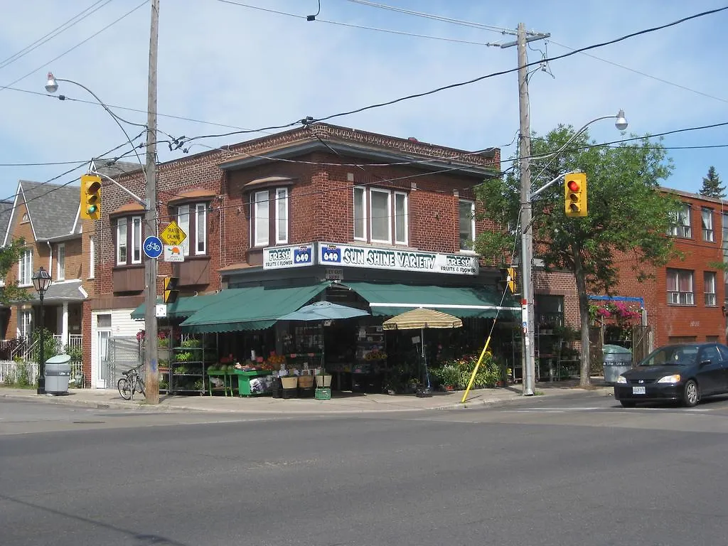 Dovercourt Village Mews Toronto 0*,  Canada