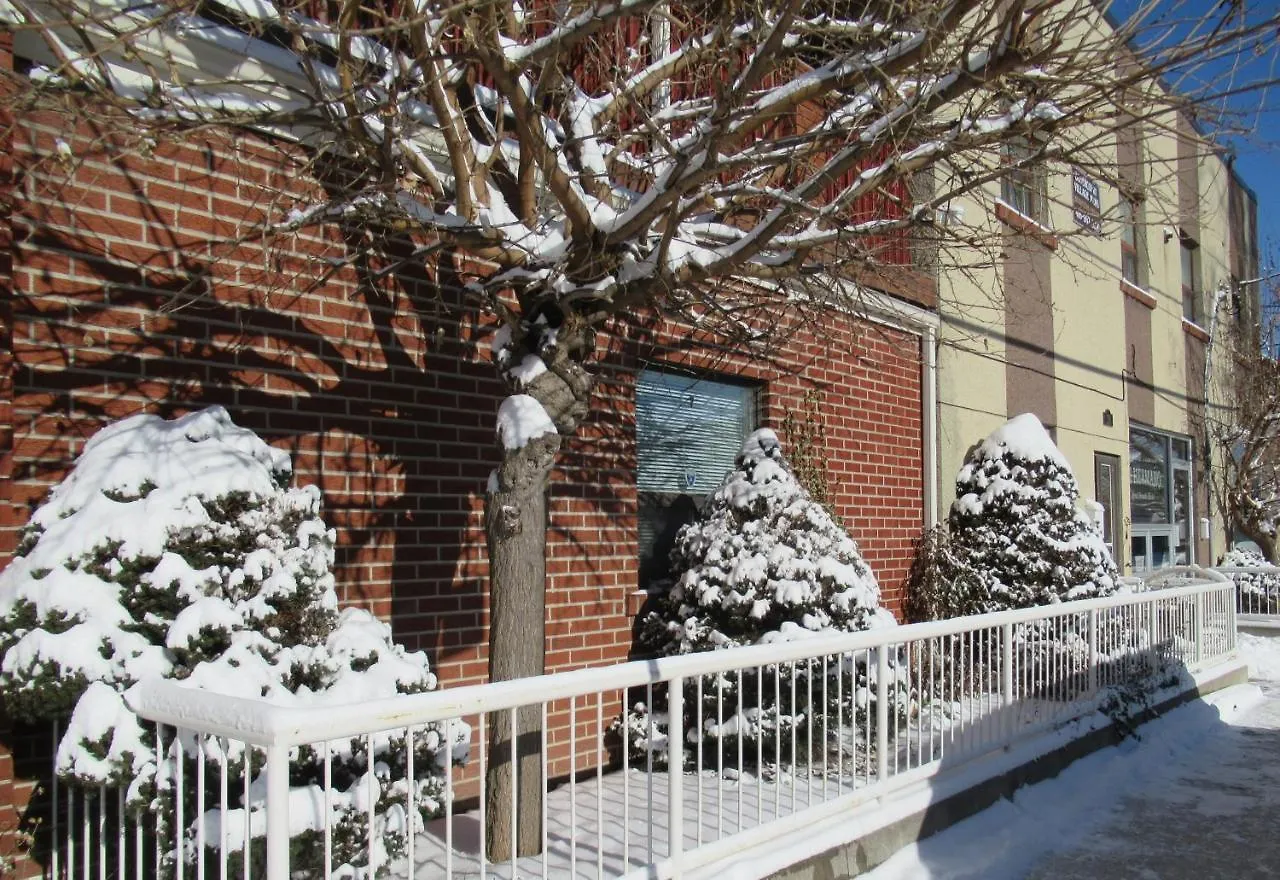 Dovercourt Village Mews Toronto